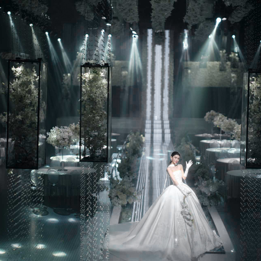 幻镜中，每步都生着辉